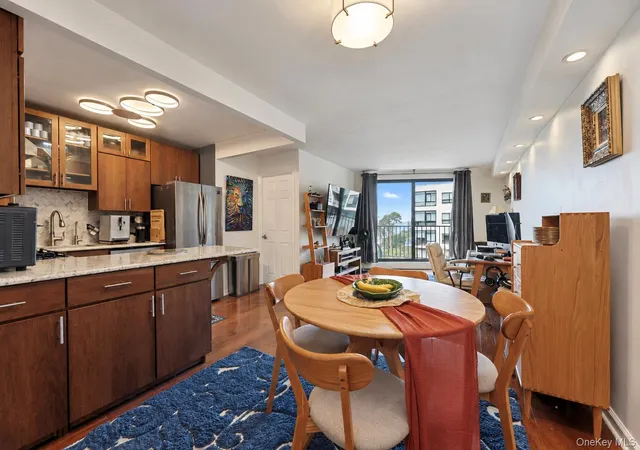 Condo for sale at 1155 Warburton Ave #3Y, Yonkers, NY 10701 | MLS# 1054030