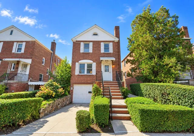 Photo 1 of Single family home for sale at 1845 Hering Ave, New York, NY 10461 | MLS# 1054064 | Listing updated on 2026-10-01
