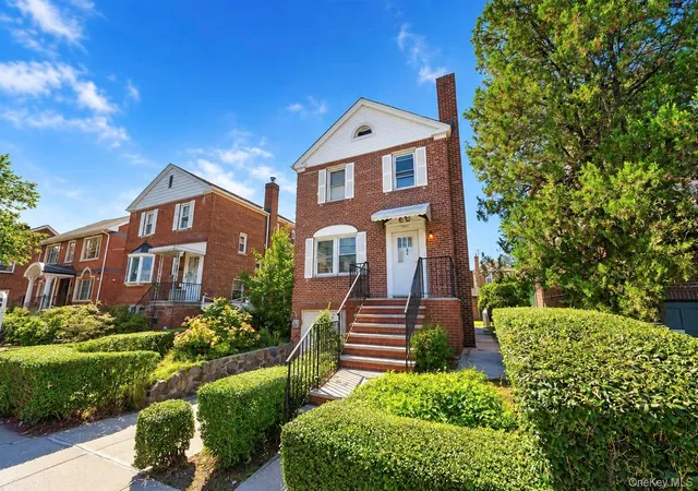 Photo 2 of Single family home for sale at 1845 Hering Ave, New York, NY 10461 | MLS# 1054064 | Listing updated on 2026-10-01