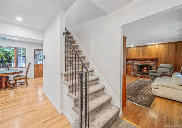 Photo 4 of Single family home for sale at 554 Wheeler Rd, Hauppauge, NY 11788 | MLS# 1054103 | Listing updated on 2026-10-09