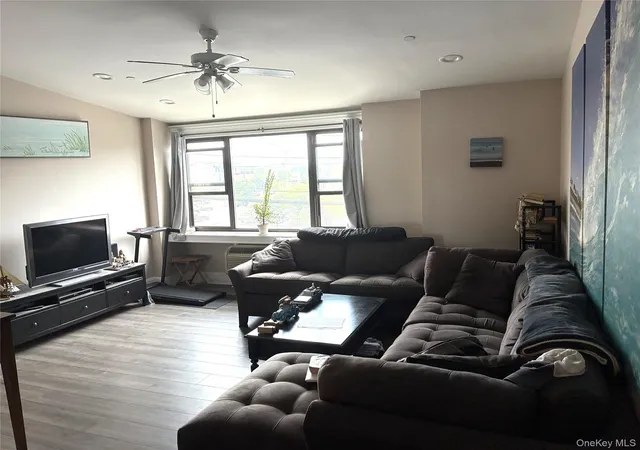 Listing Photo 5 - Condo for sale in building located at 185 W Park Ave, Hempstead, NY 11561 - Unit #200