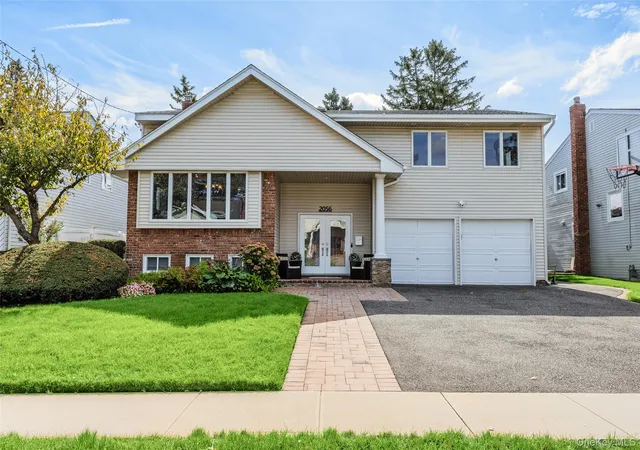 Photo 2 of Sale Pending at 2056 Ellen Dr, Hempstead, NY 11566 | MLS# 1054158 | Listing updated on 2026-10-10