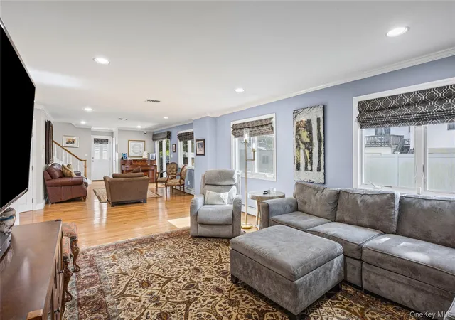 Photo 4 of Sale Pending at 2056 Ellen Dr, Hempstead, NY 11566 | MLS# 1054158 | Listing updated on 2026-10-10