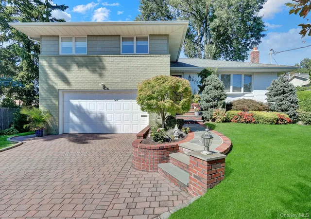 Single family home for sale at 506 Nassau Pl, Hempstead, NY 11530 | MLS# 1054164