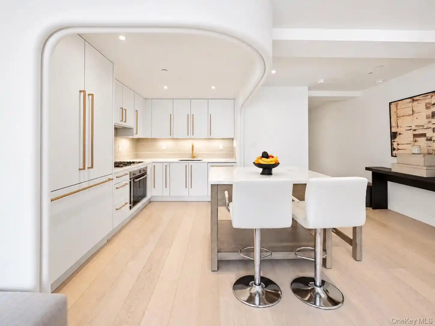 Listing Photo 2 - Condo for sale in 533 E 12Th St located at 533 E 12Th St, New York City, NY 10009 - Unit #5B