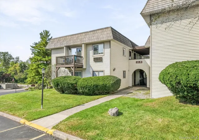 Photo 3 of Condo for sale at 25 Village Park Dr #2D, Fishkill, NY 12524 | MLS# 1054174 | Listing updated on 2026-10-07
