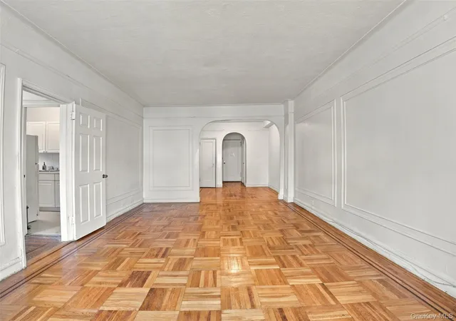 Photo 4 of House for sale at 754 Brady Ave #303, New York, NY 10462 | MLS# 1054217 | Listing updated on 2026-10-30