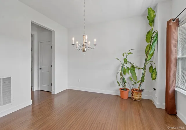 Photo 4 of Single family home for sale at 20 Karen Ct, Poughkeepsie (town), NY 12603 | MLS# 1054219 | Listing updated on 2026-09-27