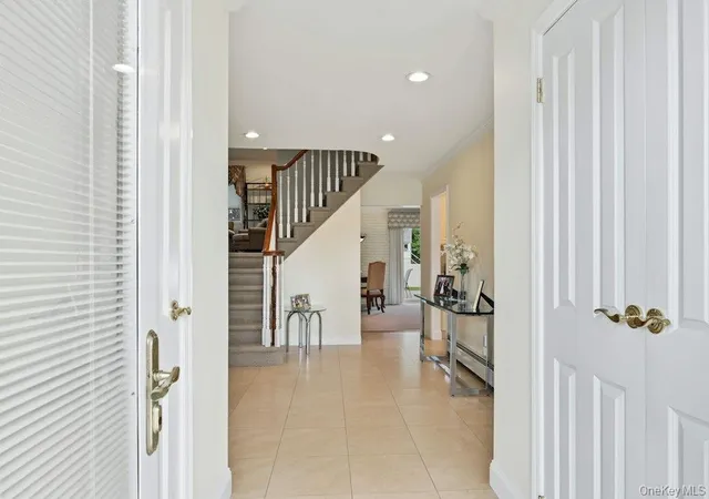 Photo 4 of Sale Pending at 2039 Blanche Ln, Hempstead, NY 11566 | MLS# 1054235 | Listing updated on 2026-10-08