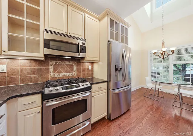 Photo 3 of Condo for sale at 3 Baltusrol Ct, Cortlandt, NY 10567 | MLS# 1054240 | Listing updated on 2026-10-04