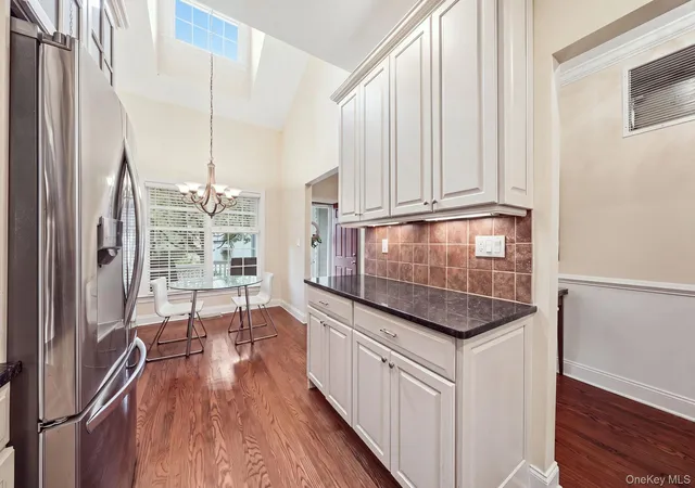 Photo 4 of Condo for sale at 3 Baltusrol Ct, Cortlandt, NY 10567 | MLS# 1054240 | Listing updated on 2026-10-04