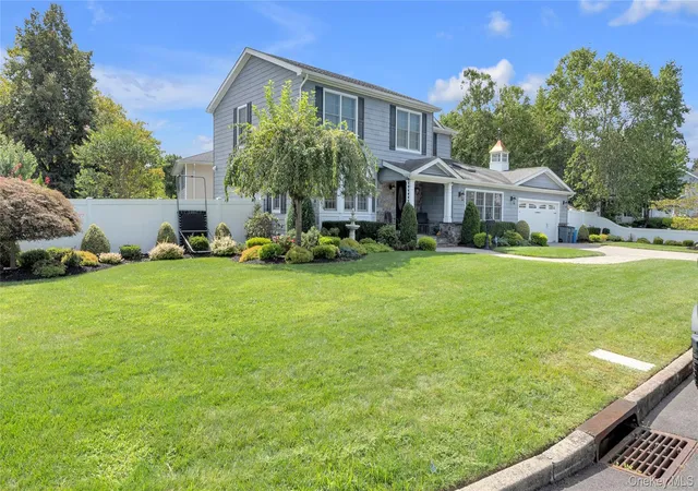 Photo 3 of Single family home for sale at 148 Wyandanch Ave, Babylon, NY 11702 | MLS# 1054244 | Listing updated on 2026-09-29