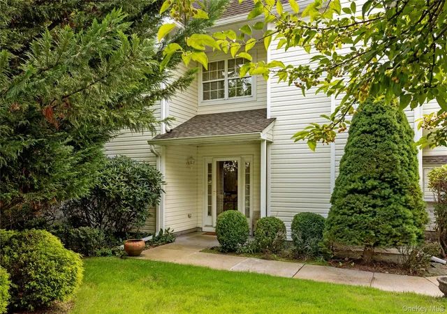 Photo 2 of Condo for sale at 317 Erik Dr, Brookhaven, NY 11733 | MLS# 1054265 | Listing updated on 2026-10-04
