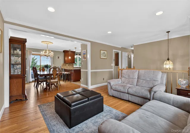 Photo 2 of Single family home for sale at 5 Columbia Cir, Woodbury, NY 10930 | MLS# 1054281 | Listing updated on 2026-09-24
