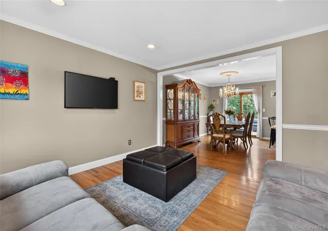 Photo 3 of Single family home for sale at 5 Columbia Cir, Woodbury, NY 10930 | MLS# 1054281 | Listing updated on 2026-10-08