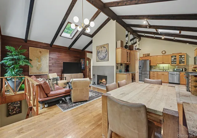 Photo 4 of Single family home for sale at 380 Long Ridge Rd, Pound Ridge, NY 10576 | MLS# 1054284 | Listing updated on 2026-10-08