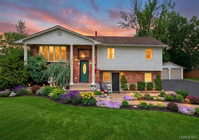 Photo 1 of Single family home for sale at 54 Blauvelt Rd, Orangetown, NY 10913 | MLS# 1054286 | Listing updated on 2026-10-07