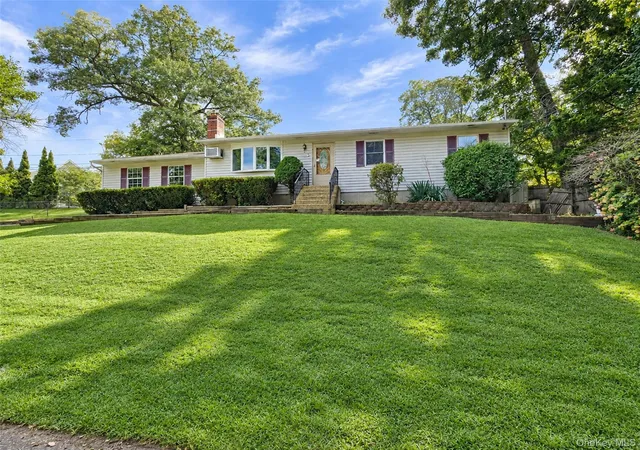 Single family home for sale at 2 Renwick Rd, Brookhaven, NY 11779 | MLS# 1054287