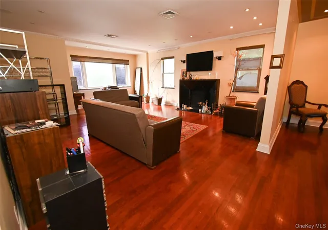 Photo 4 of Single family home for sale at 14527 13th Avenue, New York, NY 11357 | MLS# 1054296 | Listing updated on 2026-10-27