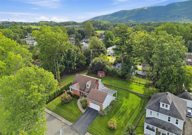 Photo 4 of Single family home for sale at 25 E Willow St, Beacon, NY 12508 | MLS# 1054298 | Listing updated on 2026-10-04