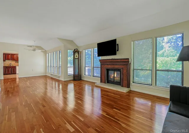 Photo 3 of Condo for sale at 569b Heritage Hills Dr #B, Somers, NY 10589 | MLS# 1054321 | Listing updated on 2026-10-04