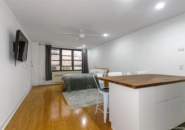 Photo 2 of Condo for sale at 15 Canterbury Rd #C10, North Hempstead, NY 11021 | MLS# 1054330 | Listing updated on 2026-09-28