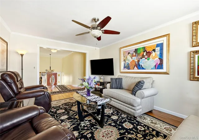 Photo 3 of Single family home for sale at 121 Drake Ct, Islip, NY 11795 | MLS# 1054341 | Listing updated on 2026-09-28