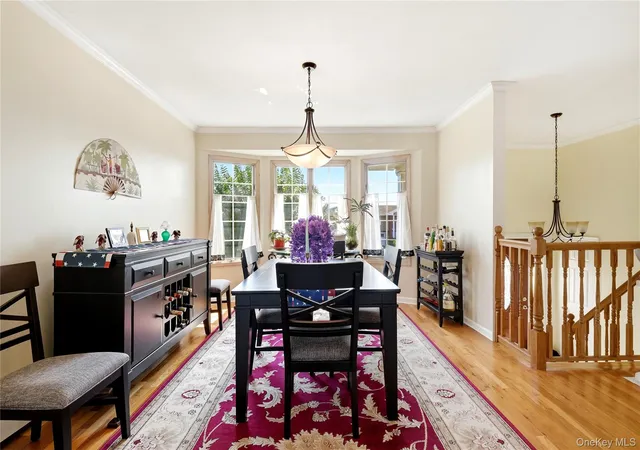 Photo 4 of Single family home for sale at 121 Drake Ct, Islip, NY 11795 | MLS# 1054341 | Listing updated on 2026-09-28