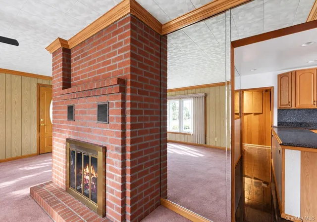 Photo 3 of Single family home for sale at 86 Log Rd, Brookhaven, NY 11772 | MLS# 1054342 | Listing updated on 2026-09-25