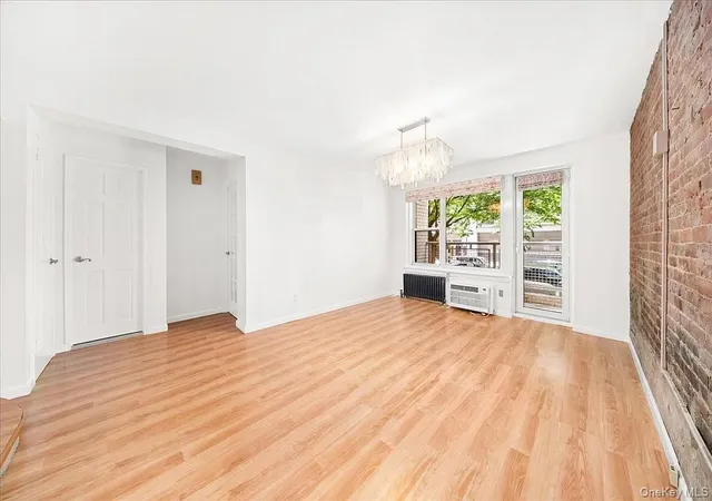 Listing Photo 2 - Condo for sale in building located at 131 W 85Th St, New York City, NY 10024 - Unit #FE1