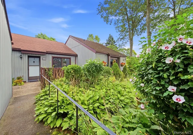 Photo 2 of Condo for sale at 209 Strathmore Gate Dr, Brookhaven, NY 11790 | MLS# 1054350 | Listing updated on 2026-10-04