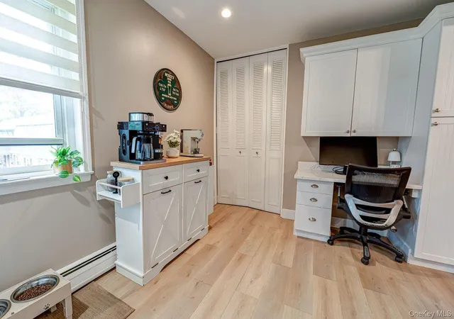Photo 4 of House for sale at 14 Glen Holw Dr #E37, Brookhaven, NY 11742 | MLS# 1054382 | Listing updated on 2026-09-30
