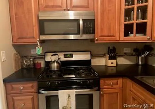 Photo 3 of Condo for sale at 522 Shore Rd #3S, Long Beach, NY 11561 | MLS# 1054410 | Listing updated on 2026-10-05