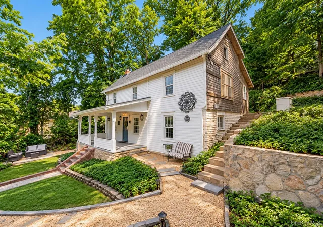 Photo 3 of Single family home for sale at 1673 Northern Blvd, North Hempstead, NY 11576 | MLS# 1054414 | Listing updated on 2026-09-28