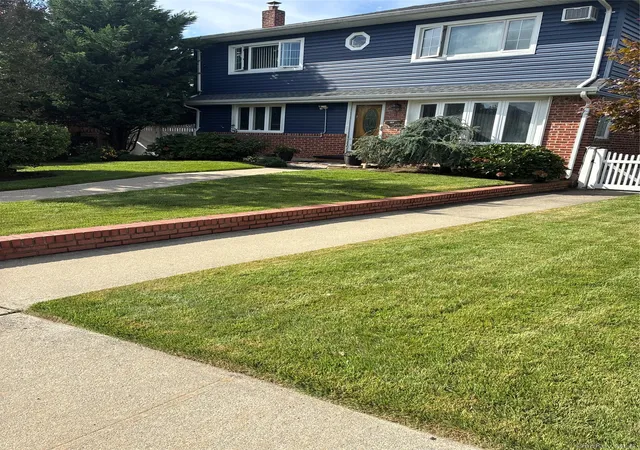 Photo 2 of Single family home for sale at 1607 Lydia Ave, Hempstead, NY 11003 | MLS# 1054419 | Listing updated on 2026-09-24