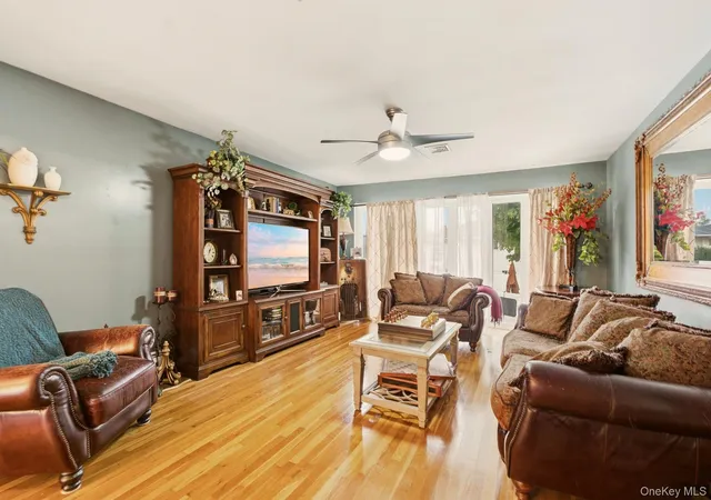 Photo 4 of Single family home for sale at 2962 Hewlett Ave, Hempstead, NY 11566 | MLS# 1054427 | Listing updated on 2026-10-06