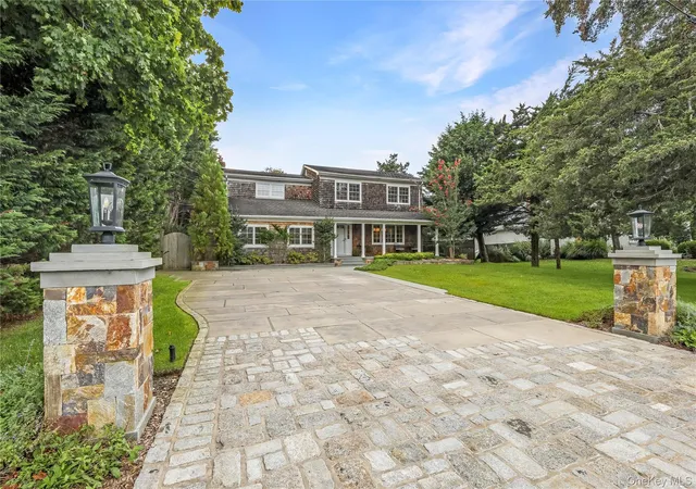 Photo 3 of Single family home for sale at 51 Halsey Rd, Southampton, NY 11960 | MLS# 1054431 | Listing updated on 2026-09-30
