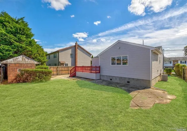 Photo 3 of Single family home for sale at 218 E Alhambra Ave, Babylon, NY 11757 | MLS# 1054474 | Listing updated on 2026-09-30