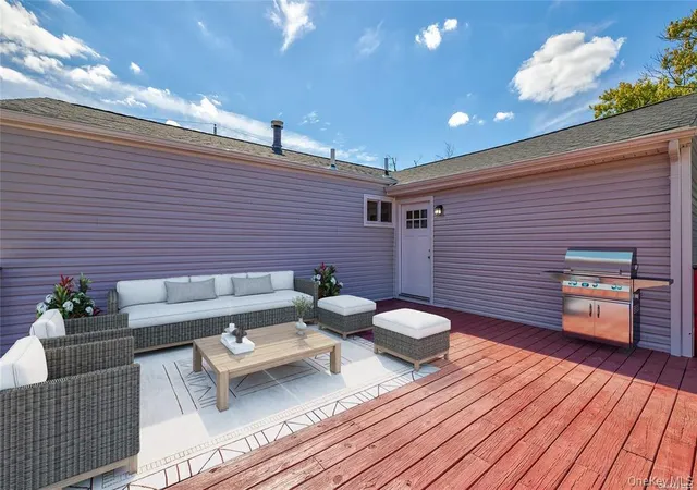 Photo 4 of Single family home for sale at 218 E Alhambra Ave, Babylon, NY 11757 | MLS# 1054474 | Listing updated on 2026-09-30
