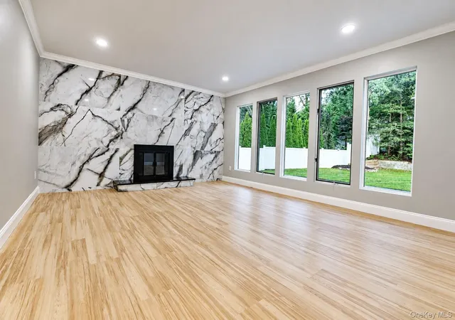 Photo 4 of Single family home for sale at 140 Seaman Neck Rd, Huntington, NY 11746 | MLS# 1054477 | Listing updated on 2026-09-30