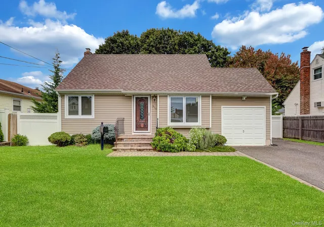 Single family home for sale at 316 39th Street, Babylon, NY 11757 | MLS# 1054482