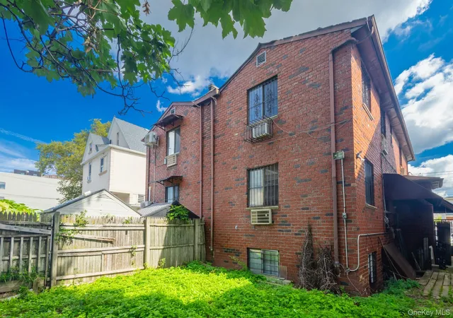 Photo 2 of Single family home for sale at 3808 150th Street, New York, NY 11354 | MLS# 1054486 | Listing updated on 2026-10-04