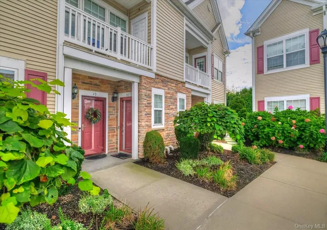 Photo 3 of Condo for sale at 50 Wexford Ln, Hempstead, NY 11572 | MLS# 1054487 | Listing updated on 2026-09-27