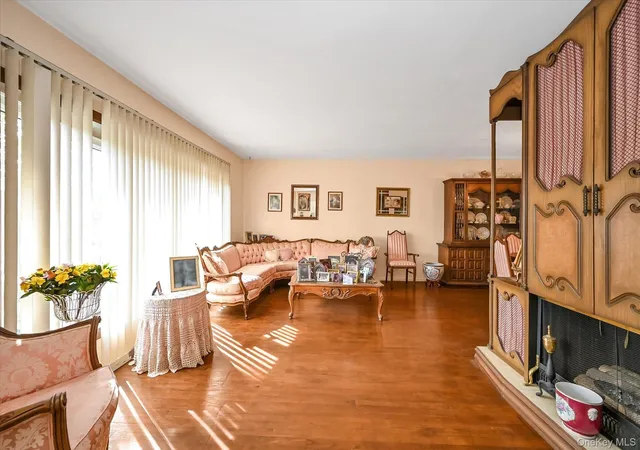 Photo 2 of Single family home for sale at 160 29 25th Avenue, New York, NY 11357 | MLS# 1054489 | Listing updated on 2026-10-01