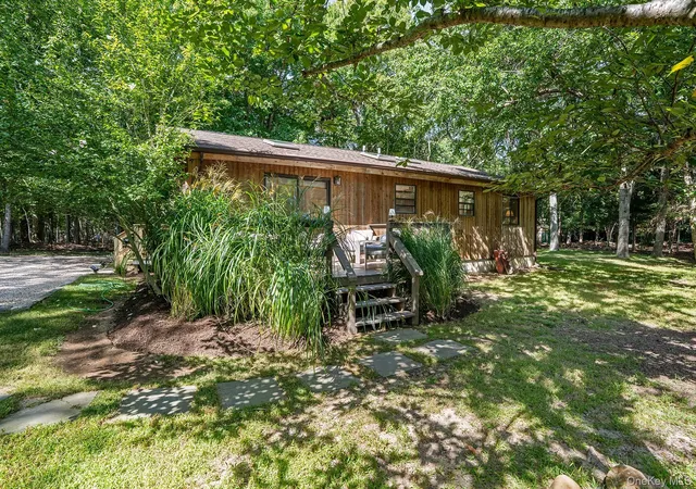 Photo 3 of Single family home for sale at 66 Sycamore Dr, East Hampton, NY 11937 | MLS# 1054494 | Listing updated on 2026-10-03