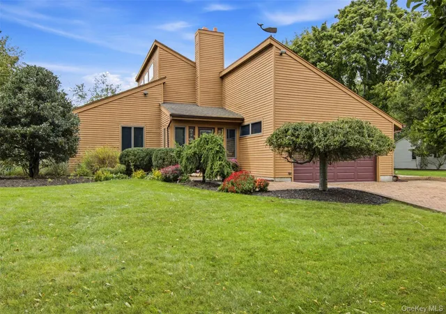 Photo 1 of Single family home for sale at 16 Bridle Path Ln, Brookhaven, NY 11777 | MLS# 1054498 | Listing updated on 2026-10-04