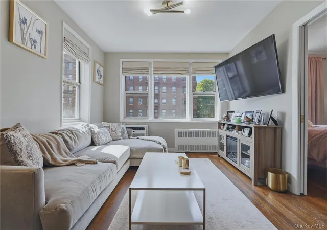 Photo 2 of Condo for sale at 3475 Greystone Ave #7F, New York, NY 10463 | MLS# 1054512 | Listing updated on 2026-09-25