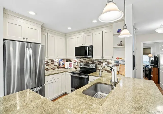Photo 2 of Condo for sale at 45 Jefferson Oval #G, Yorktown, NY 10598 | MLS# 1054519 | Listing updated on 2026-10-03