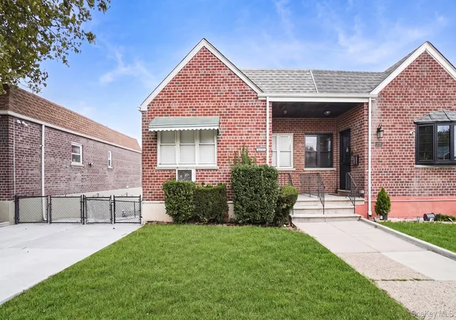Single family home for sale at 1008 Huntington Ave, New York, NY 10465 | MLS# 1054529
