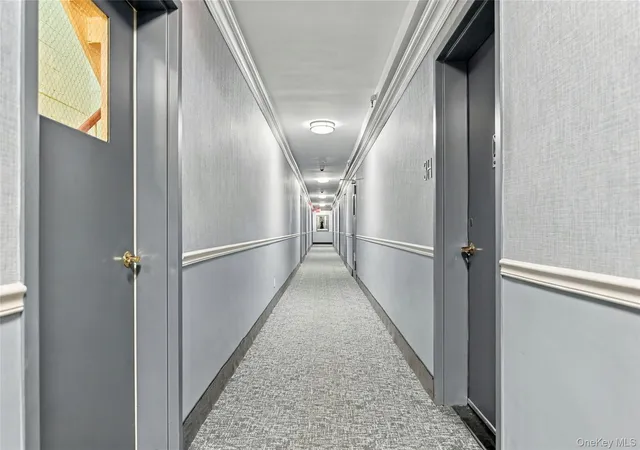 Photo 4 of House for sale at 21 Bond St #3J, North Hempstead, NY 11021 | MLS# 1054542 | Listing updated on 2026-09-25